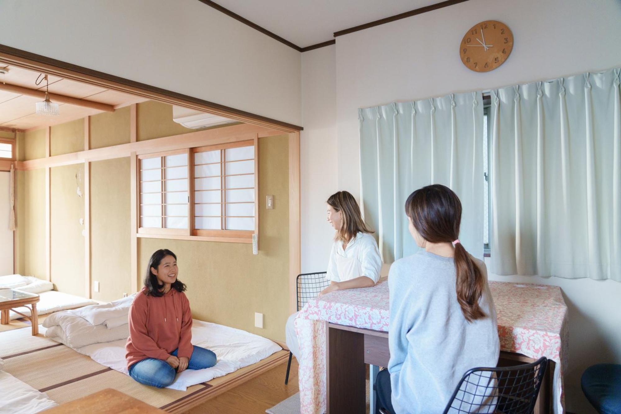 Hostel Ini Kobe & Brun Donut Cafe Екстериор снимка